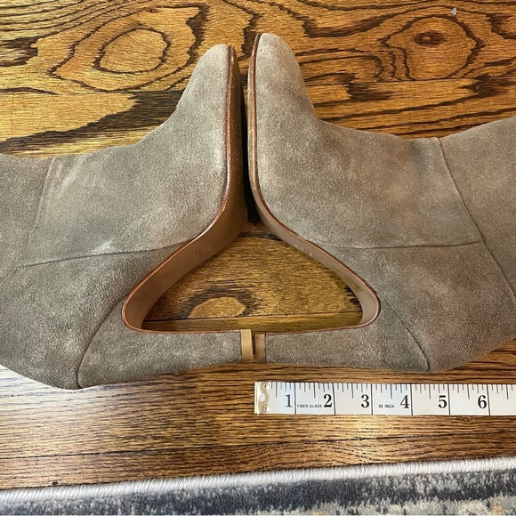 Anthropologie Candela Stylish Suede Knee-High Boots - Picture 4 of 5